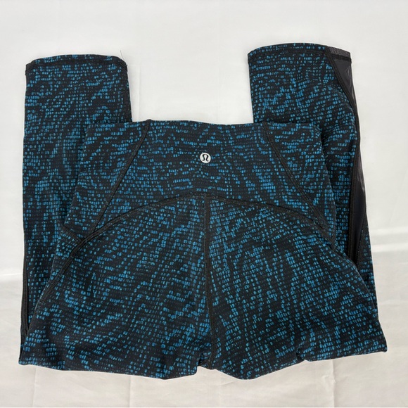 Lululemon Train Times Crop‎ (17") Pulse Capri Black / Black - Picture 8 of 10